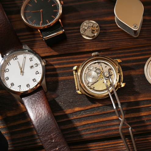 Watches & Accessories